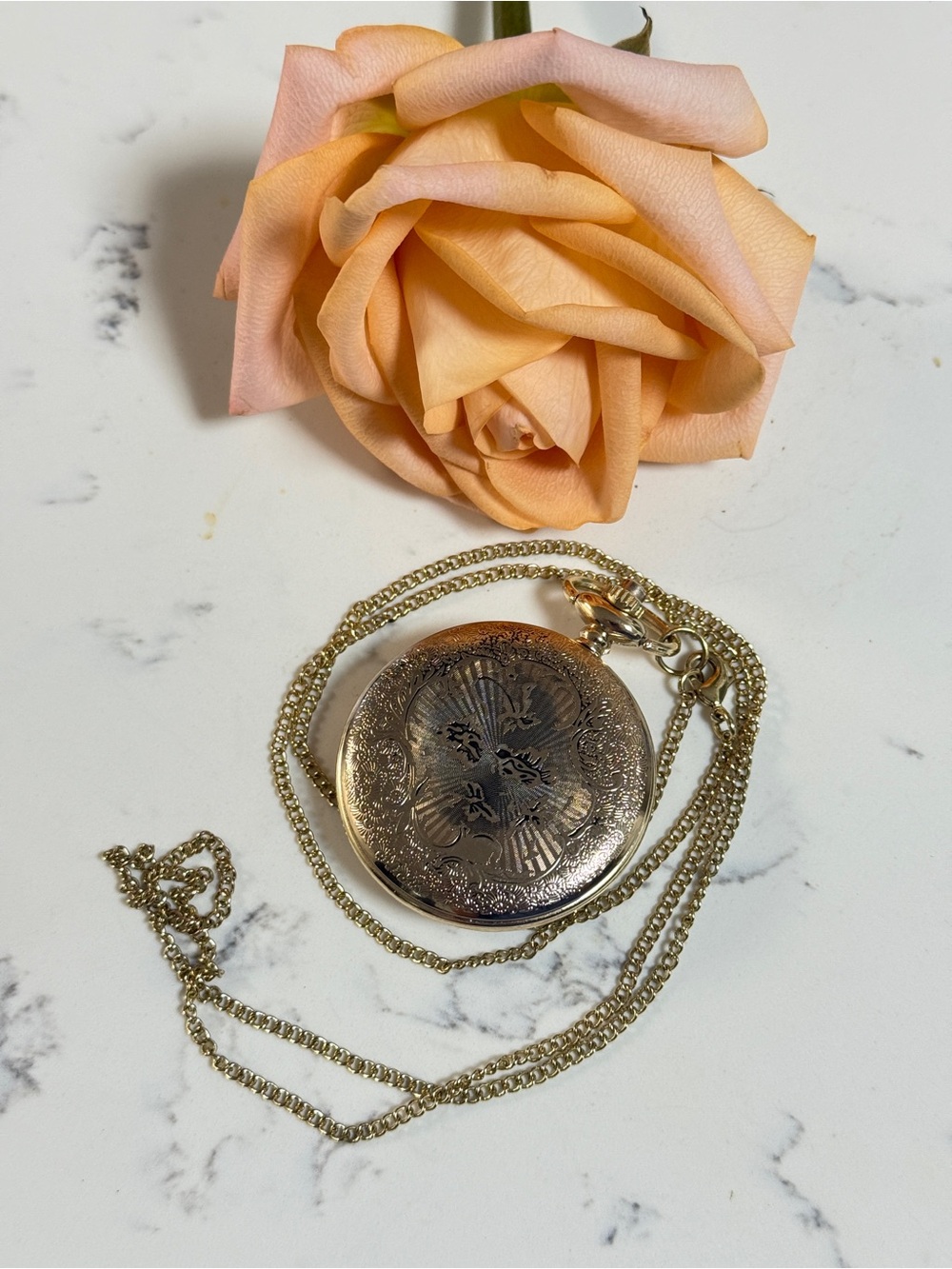 Long Goldtone Chain w Large Watch w/Lacey Cover Pendant Necklace 31”length works - Picture 4 of 7